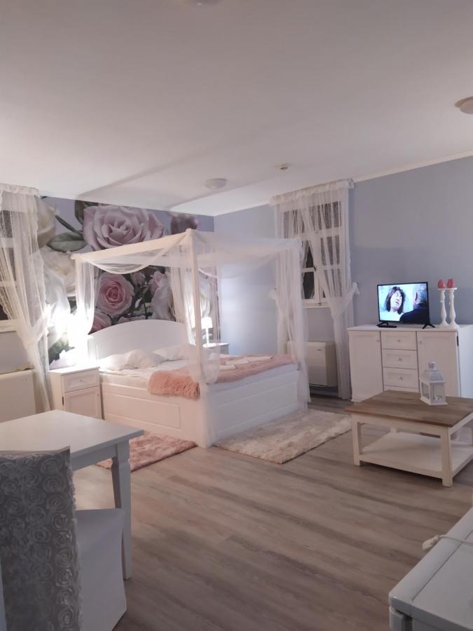 Gyula Panzio Hotell Exteriör bild